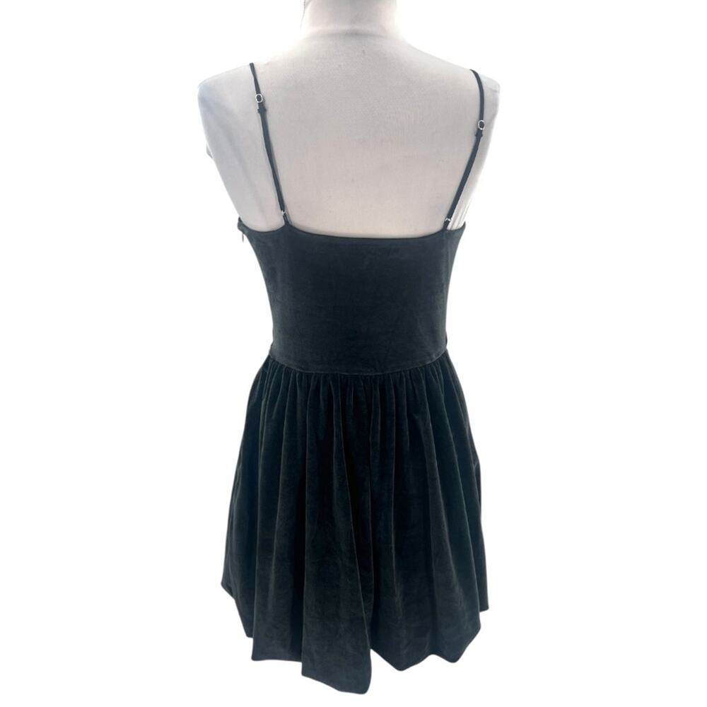 Abercrombie Fitch Soft Velvet Spaghetti Bubble Hem Mini Dress Black sz M - Picture 2 of 7